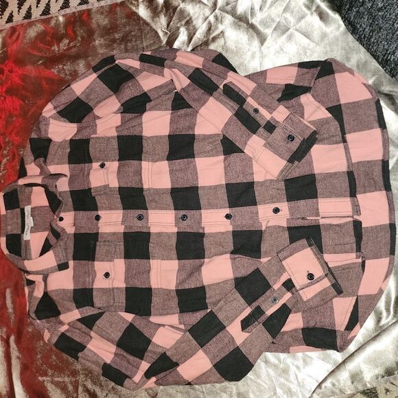 Old Navy Pink and Black Boxy Button Down Shirt - Picture 1 of 6